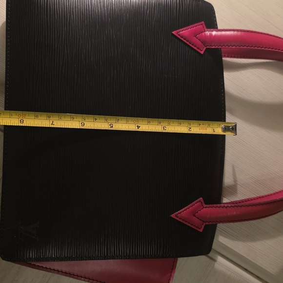 LOUIS VUITTON Louis Vuitton Varennes Handbag M52387 Epi Leather Noir Castilia... - Picture 9 of 15